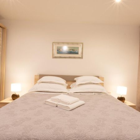 Apartment Satureja Montana Split Eksteriør billede
